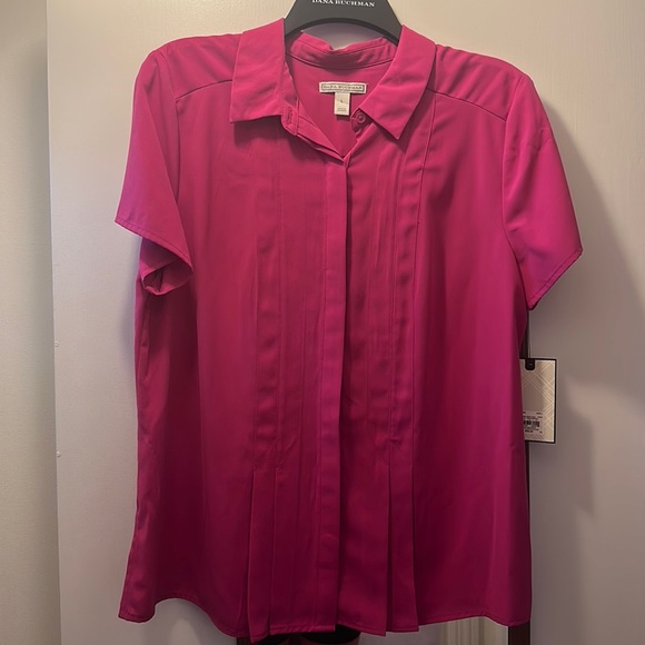 Dana Buchman Tops - Pink blouse